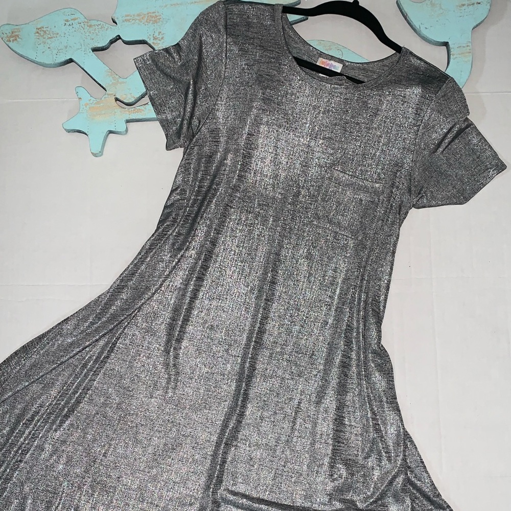 SOLD!! Lularoe Silver Elegant Carly